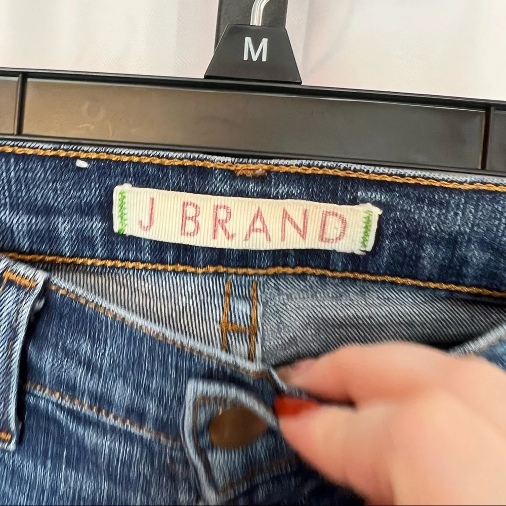 J Brand Pencil Leg Skinny Jeans, size 25 Style 912